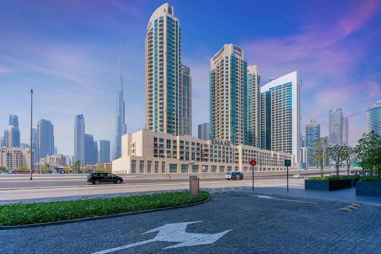 Urban Elegance New Studio Near Dubai Mall & Burj 0*,  United Arab Emirates