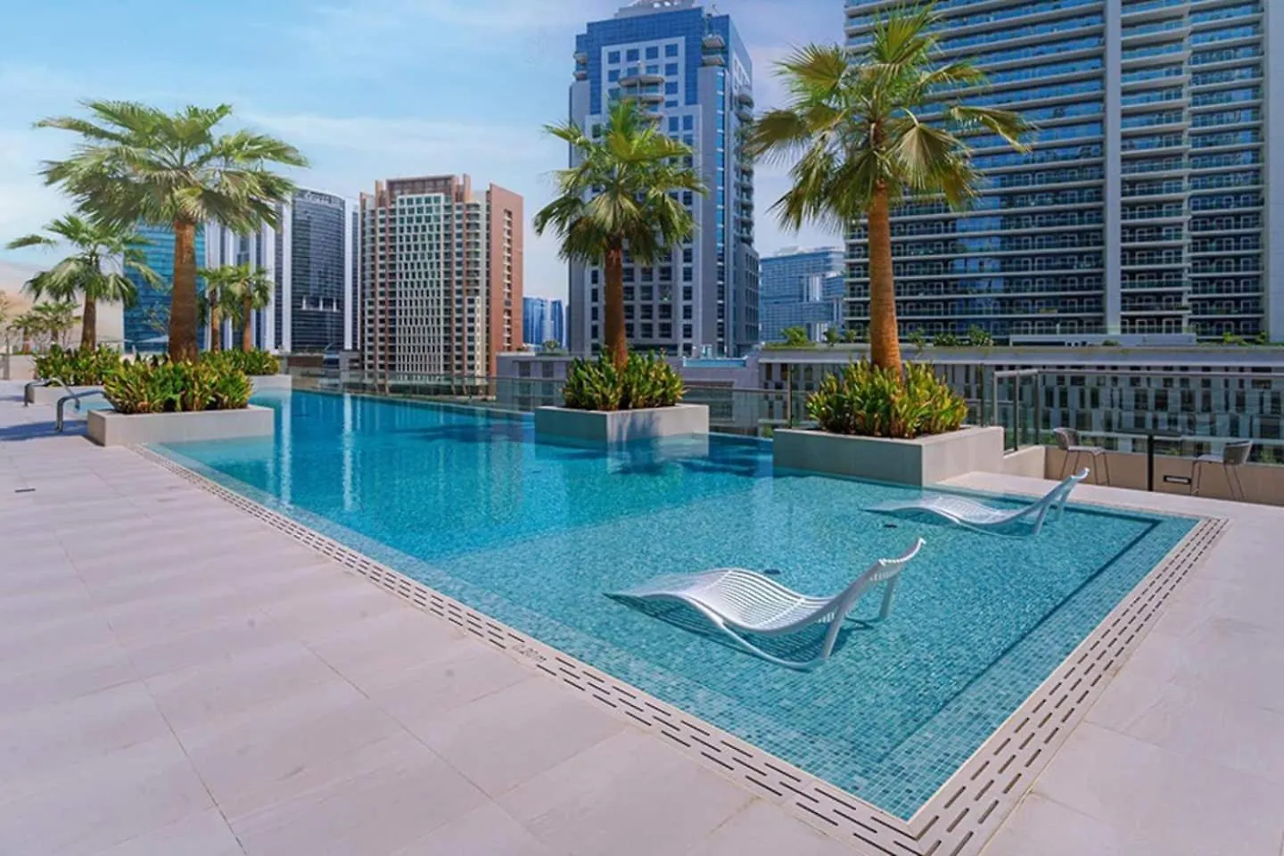 Urban Elegance New Studio Near Dubai Mall & Burj Apartment