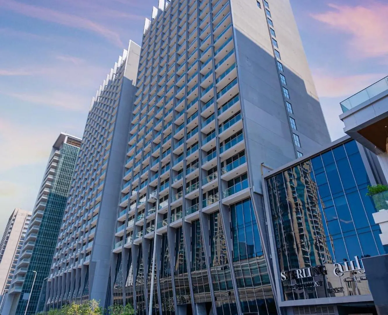 Apartment Urban Elegance New Studio Near Dubai Mall & Burj