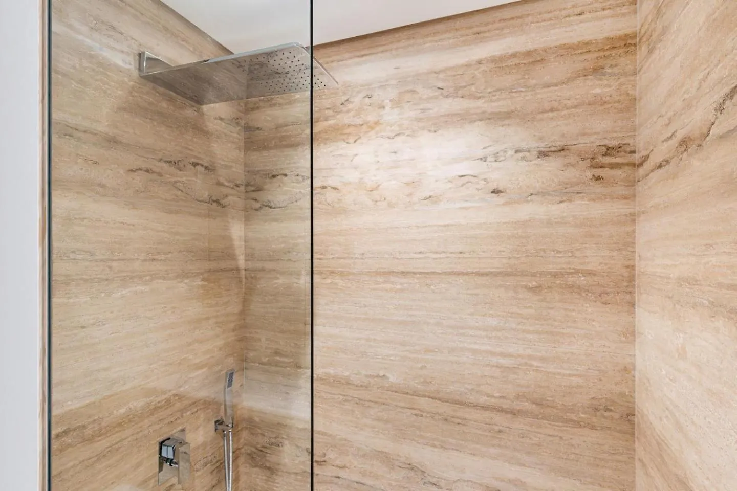 Urban Elegance New Studio Near Dubai Mall & Burj 0*,  United Arab Emirates